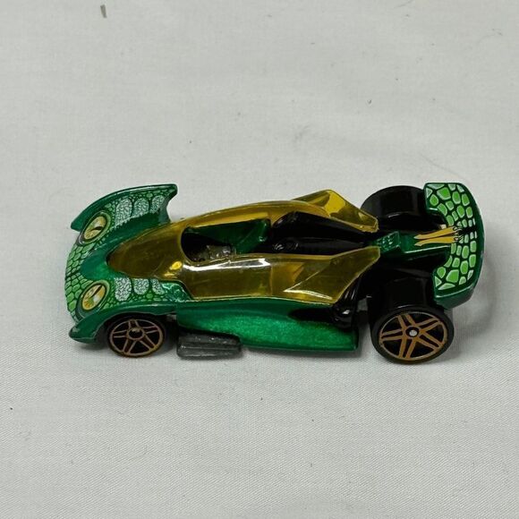 2001 Hot Wheels OPEN ROAD-STER Die Cast Car - Snake Design Green - Picture 2 of 6